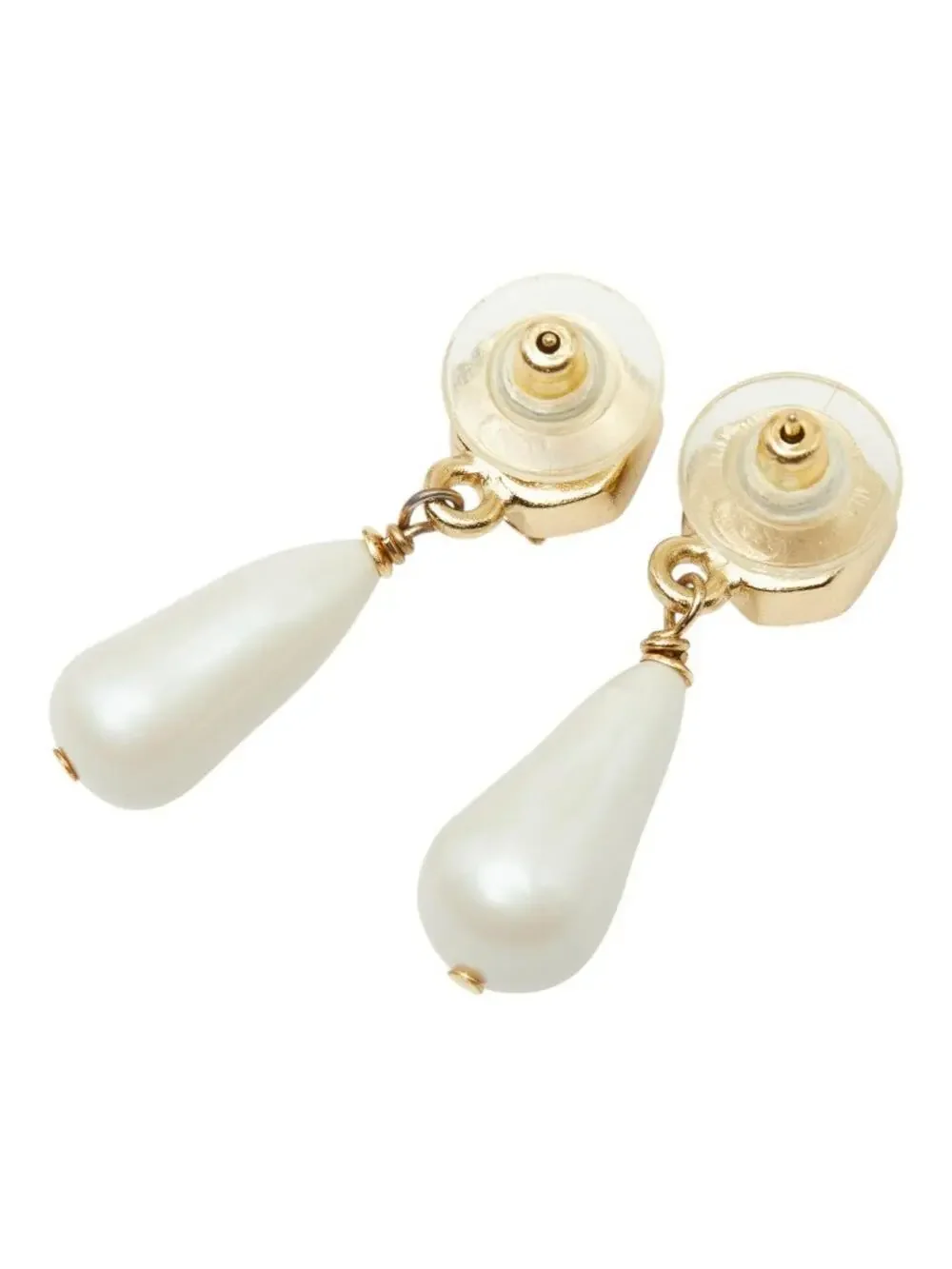 CHANEL elevate your